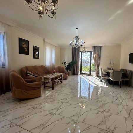 Abo Hotel Yerevan Ngoại thất bức ảnh